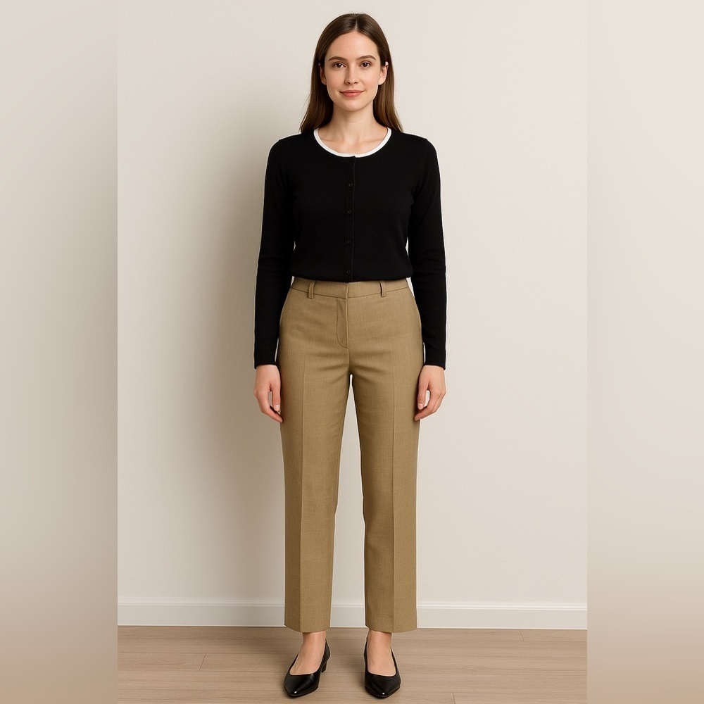 Dana Buchman vintage slacks wool blend & lined. Size P10